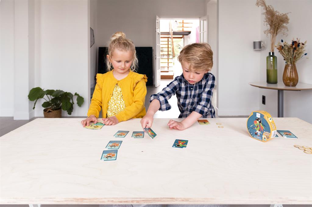 Pirate'S Quest, With 3 Different Games, In Contour Box